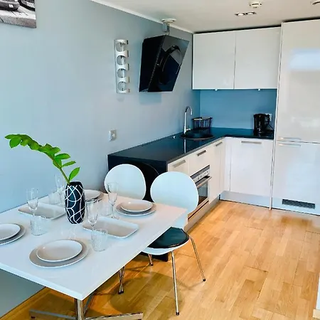 Heart With A Sunny Rooftop Terrace Lägenhet Tallinn