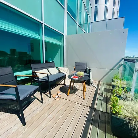 Heart With A Sunny Rooftop Terrace Ταλίν