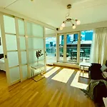 Apartmán Heart With A Sunny Rooftop Terrace