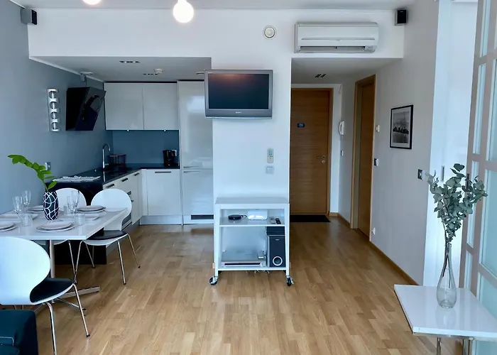 Heart With A Sunny Rooftop Terrace 아파트 *